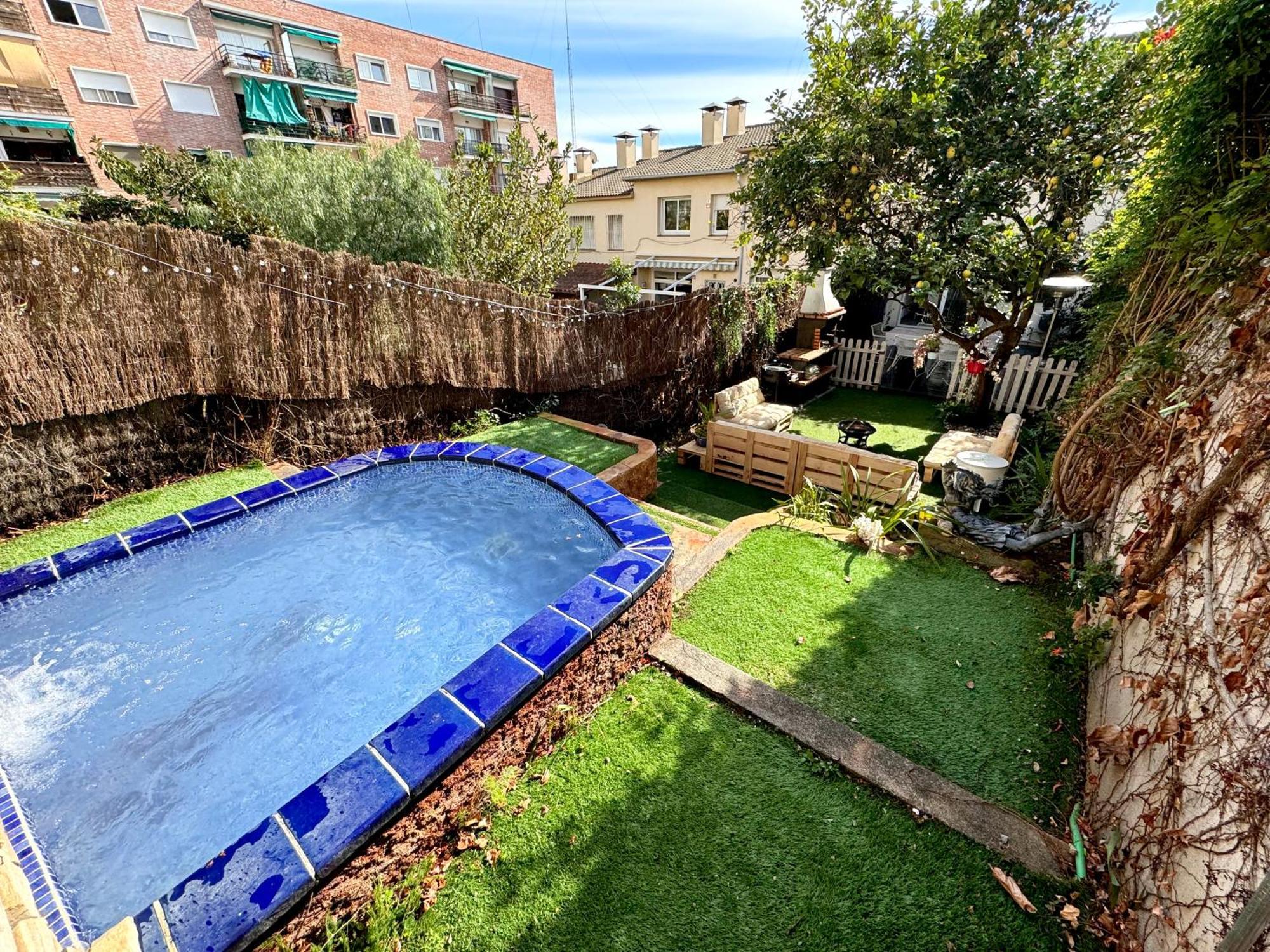 Casa En Masnou Junto A Playa Y Tren Villa Buitenkant foto