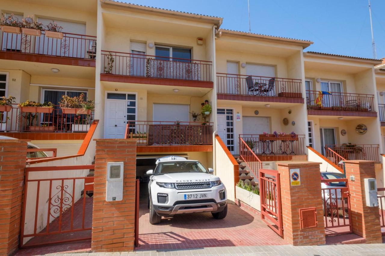 Casa En Masnou Junto A Playa Y Tren Villa Buitenkant foto