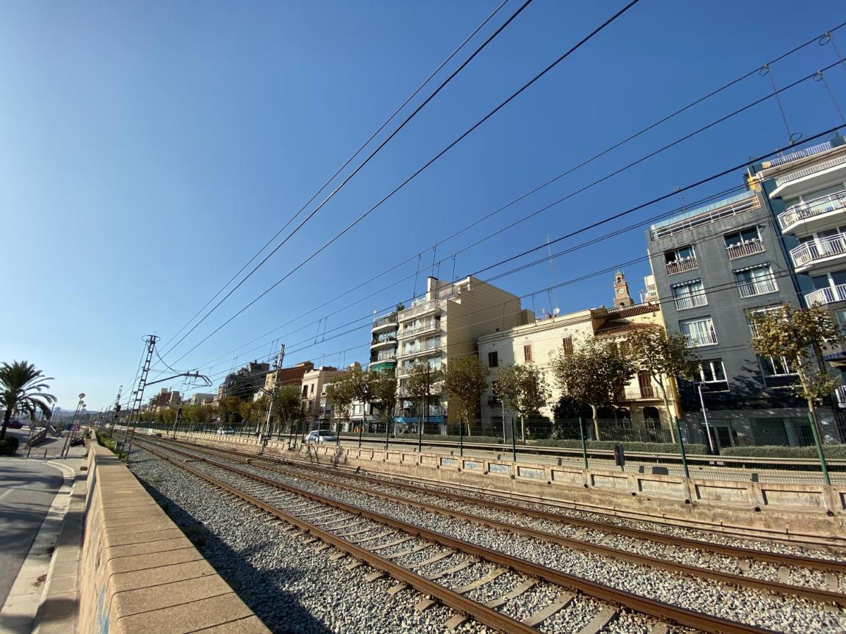 Casa En Masnou Junto A Playa Y Tren Villa Buitenkant foto