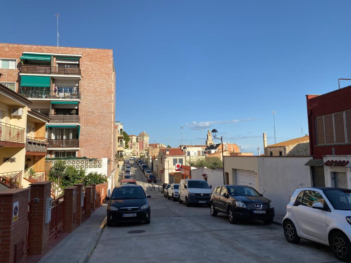 Casa En Masnou Junto A Playa Y Tren Villa Buitenkant foto